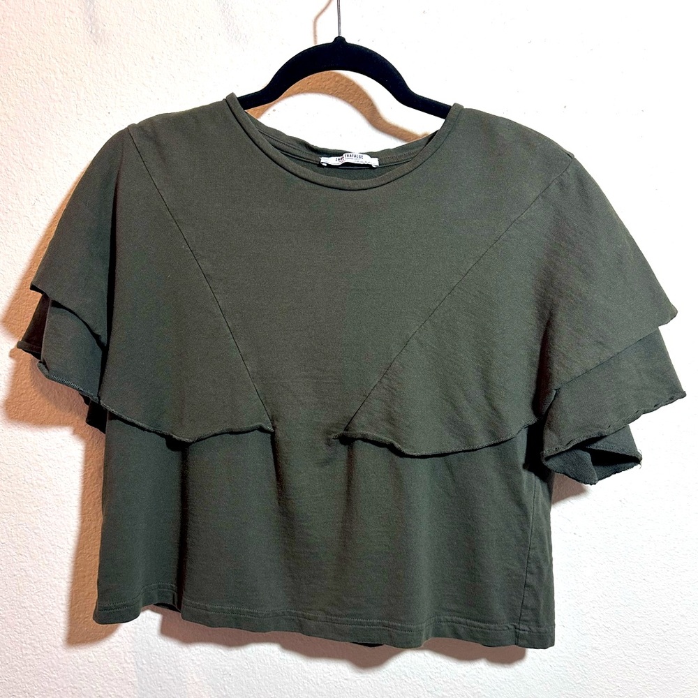 ZARA. ZARA TRAFALUC. 2017 line of Zara cropped top.